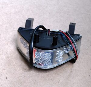 Elite2: Koplamp compleet